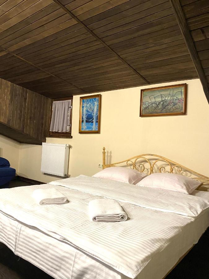 Квартира В Центрі На Вулиці Лесі Українки 19 Lemberg Exterior foto